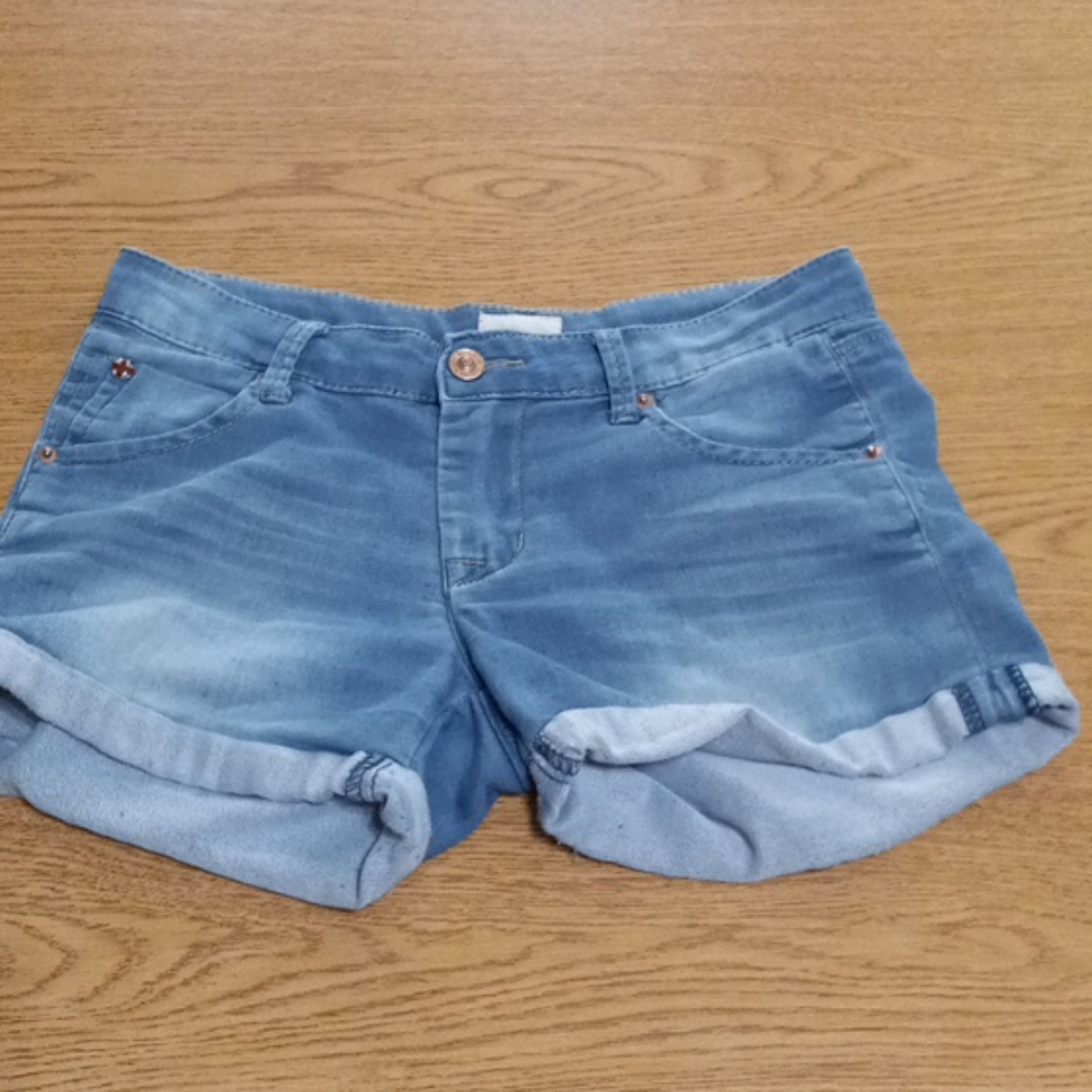 Girl Hudson shorts